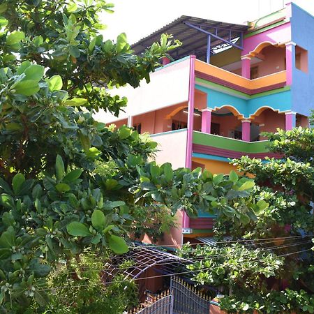 Rainbow Guest House Tiruvannamalai Exterior photo