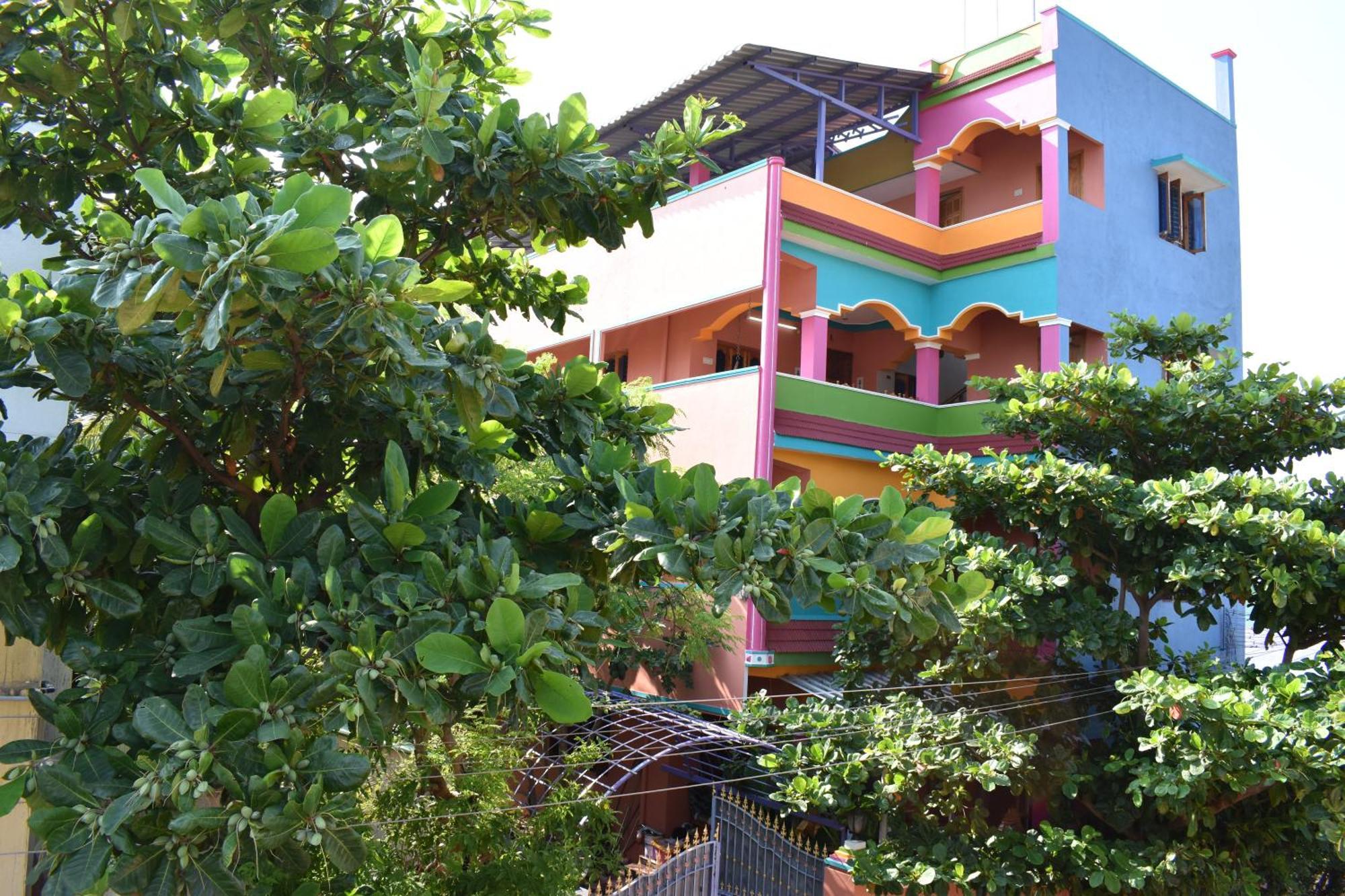 Rainbow Guest House Tiruvannamalai Exterior photo