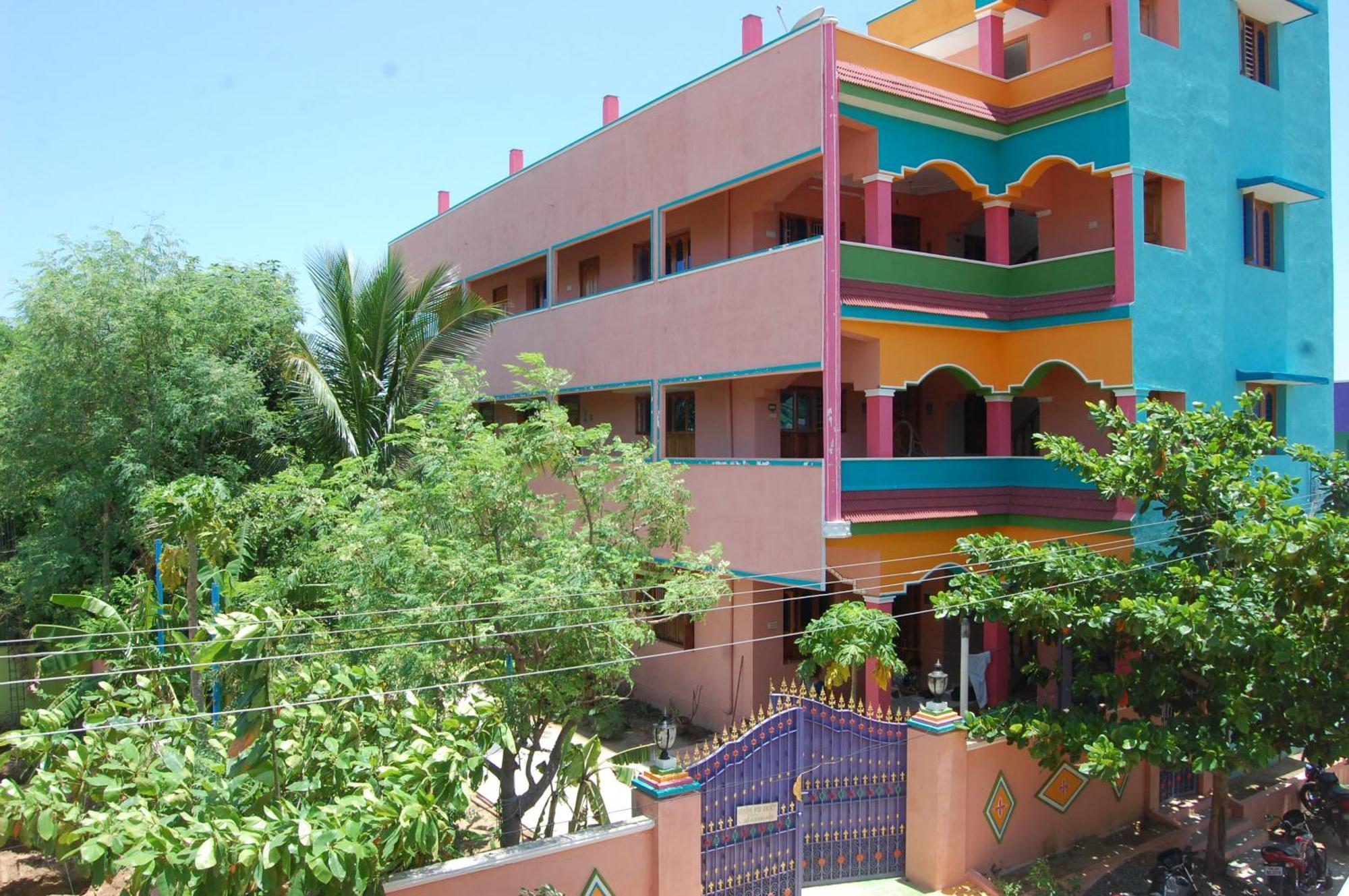 Rainbow Guest House Tiruvannamalai Exterior photo
