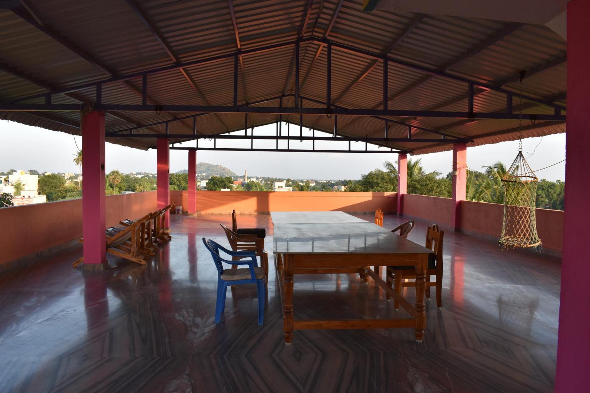 Rainbow Guest House Tiruvannamalai Exterior photo