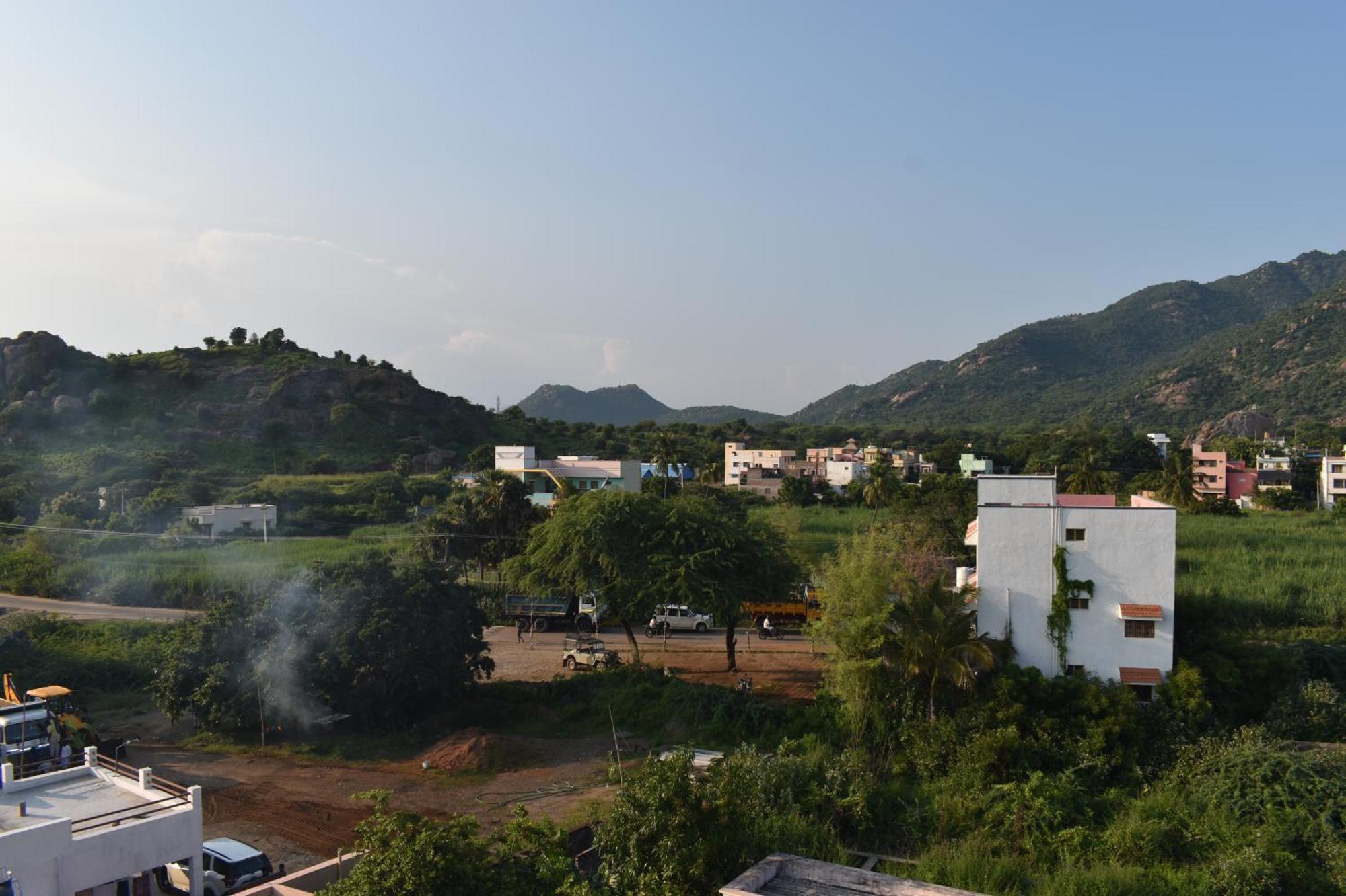 Rainbow Guest House Tiruvannamalai Exterior photo