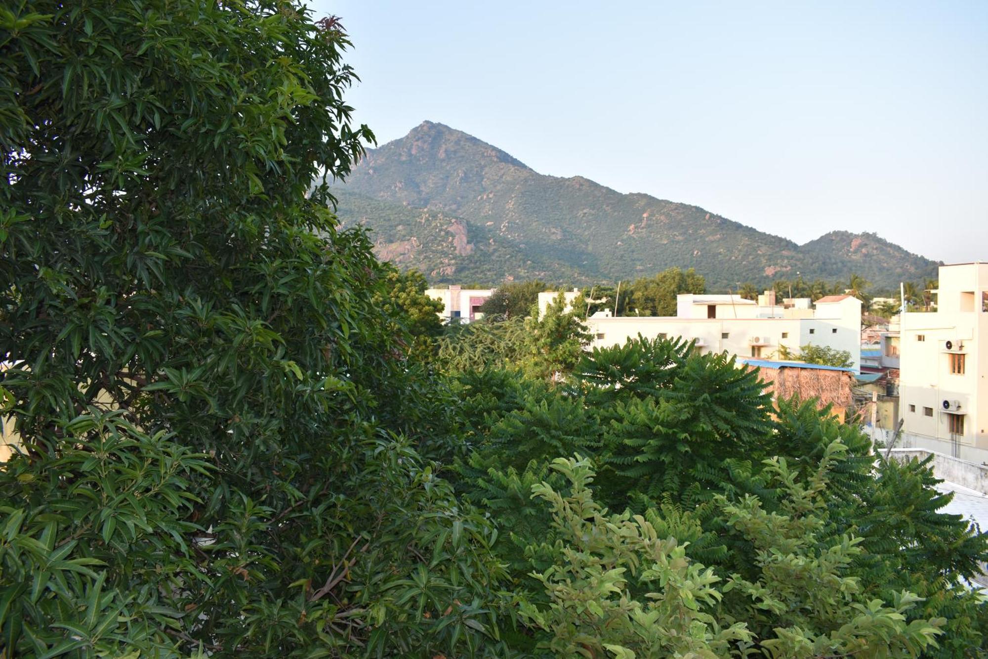 Rainbow Guest House Tiruvannamalai Exterior photo